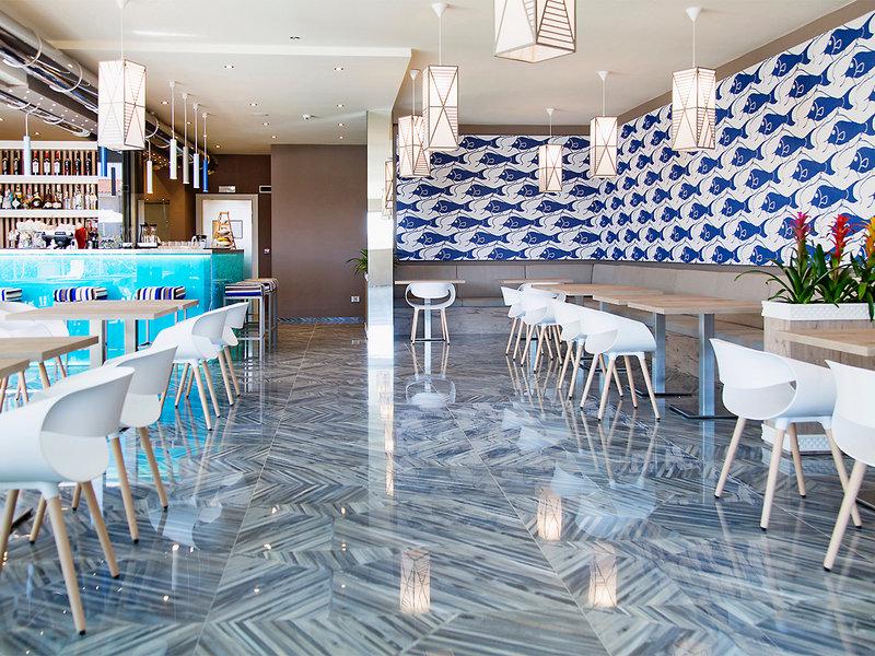 0CFEC59B31BC7B120F60555FE8FA5FAB