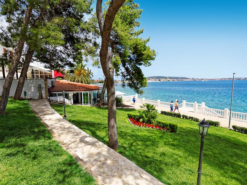 0CCE61671C3703EA94DDE25BBD7BF85E