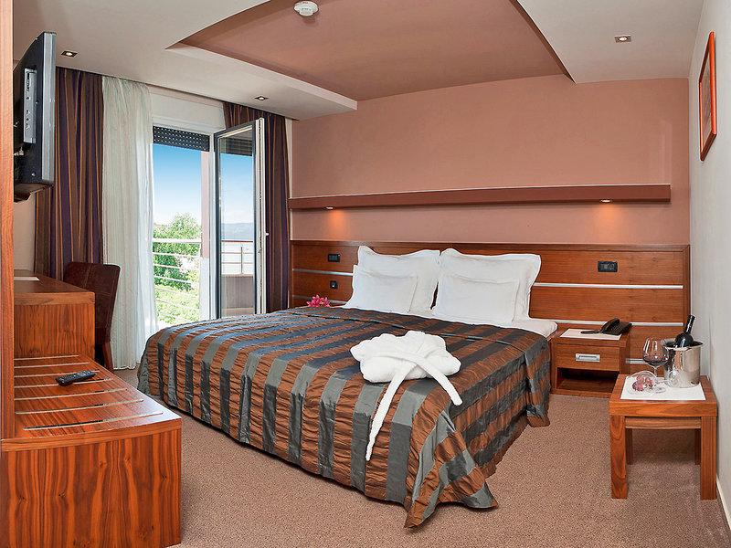 4D2FF9FDDCA6EE3443629957877B994E