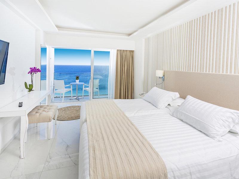 6351CD440597FA5AC64F4B887038745D