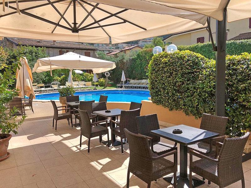 30E85168C0AD55C416C6B4FF2DFE0696