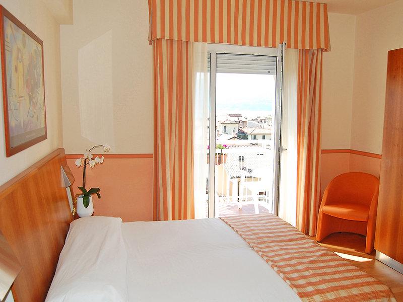 1075D76BEE4AD6B5D7BB36F47F6E7329