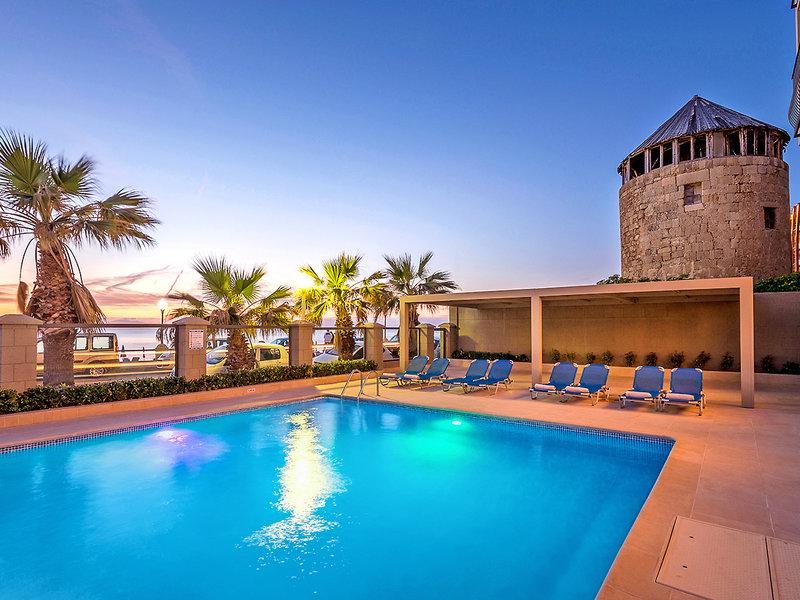 475BB73661A245DF8B65CD16403D9595