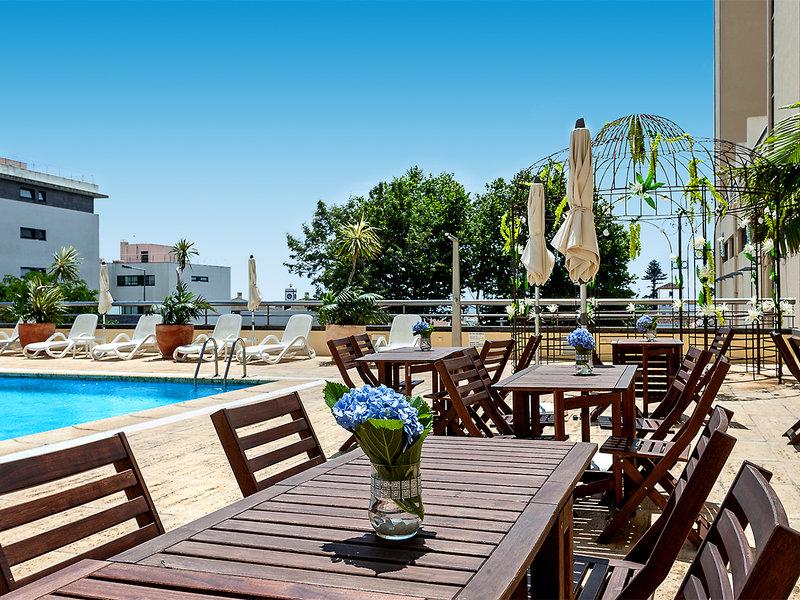 66067EBE6EE8C9F8568815F678CDA2C5