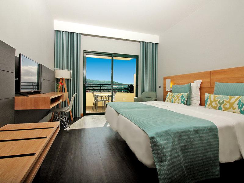 7F81DC6A2CE8A4642C3A566863940684