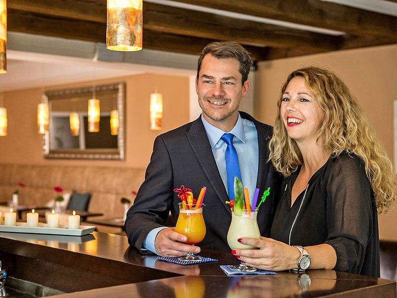 400D90B625FF61E65F3C383E36E28E09