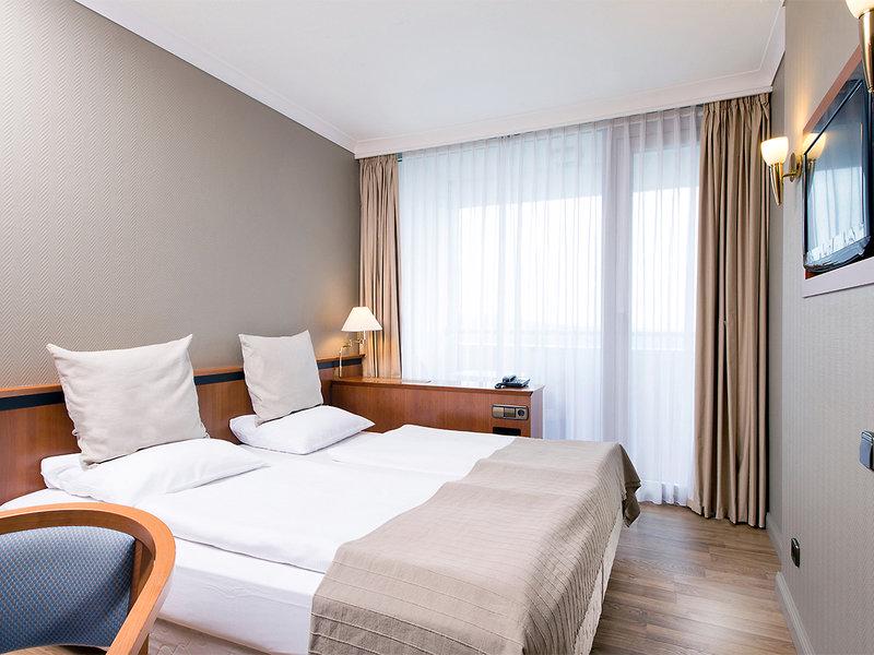 AEAD3D630A143D340ED6399E48238E30