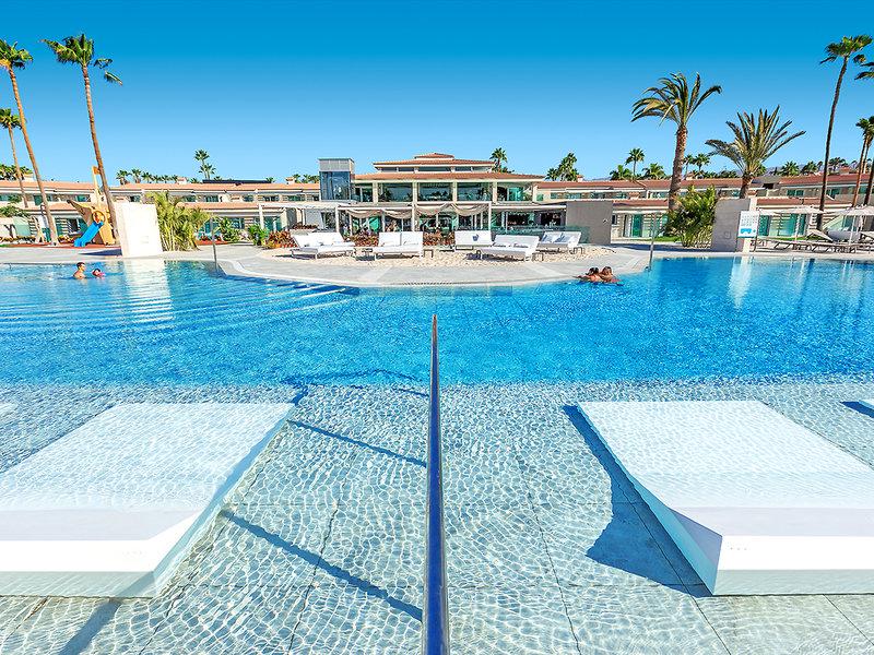 2682C92FF4156D27B3D0FBE3DD380267