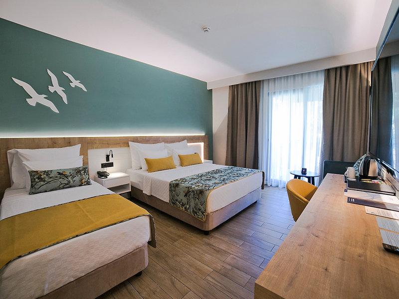 3687E030D4AD6ED2A17097C30725590D