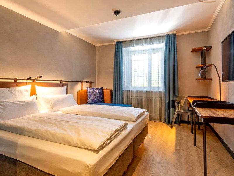 143F09323B42300953EE4C6F1B9760BA