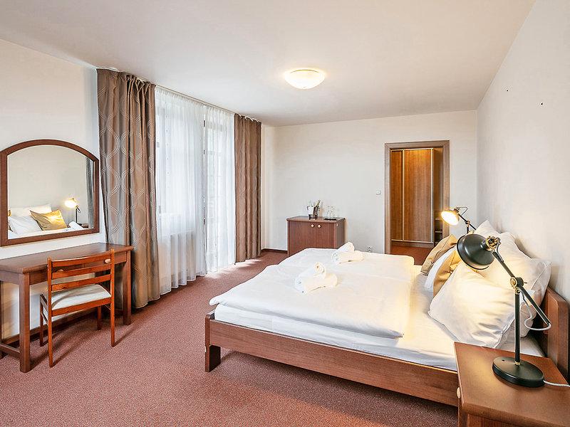 E5C9A708EFB64B0A67615CC188626BCC