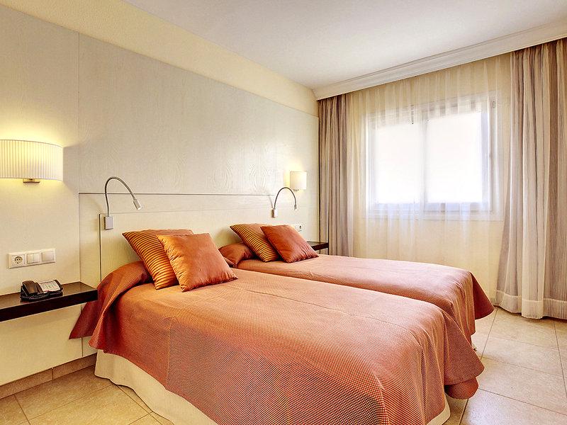 9882FC0C8664ADED1A352BD40667B1B2