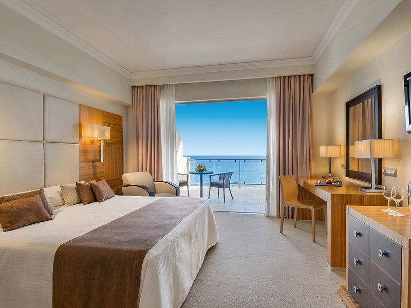 118560BF4A9FB34CE44BF1605B15FE75