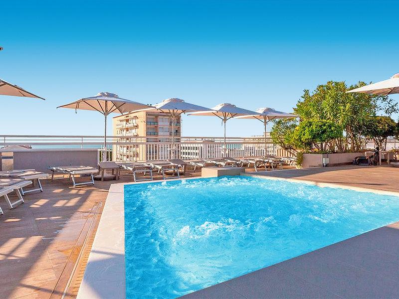 B4A0C2197CB8C7212EADDF6859389C12