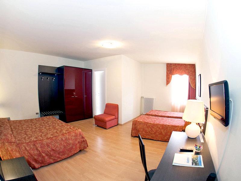 0181E9B1EF2C3CFEA9E541E52C8DD664