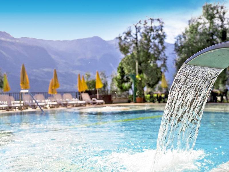 F27739528E082B5807FE48B571A40351