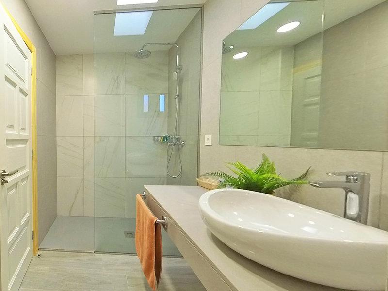 6ECEF0AF120845A06B697B2E44AA7C53