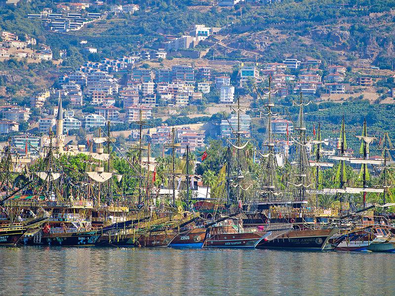 FCE9FBF75E08A11CE62A468F1038D4E6