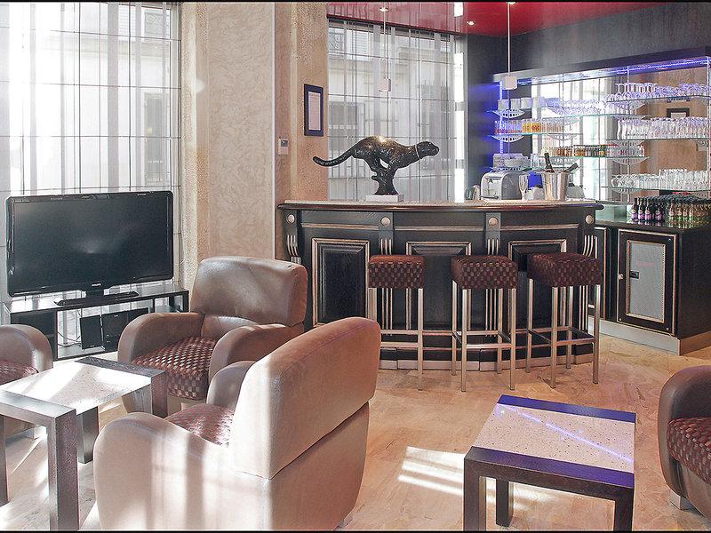 A8DA2E2C9995C9A0D9393D3A565A4415