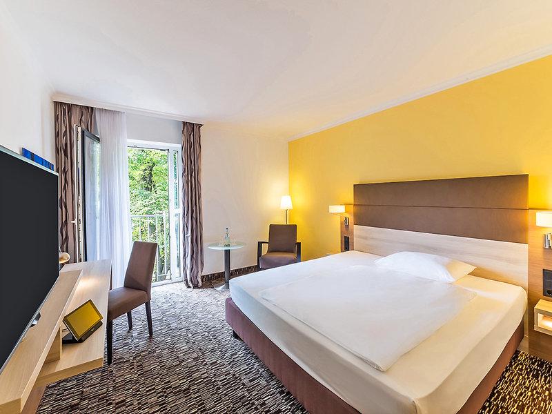 8BC8288D23832868D34AEA304D8E4ED6