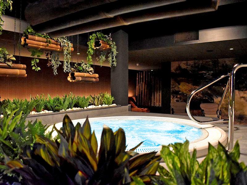 31BA0B08A9A0631723C3A1C7E6A71A2E