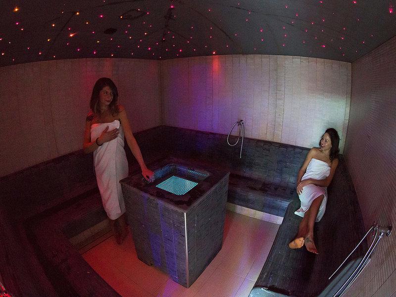 15CC01FE0750FA6185870CA2D6EFFA5D