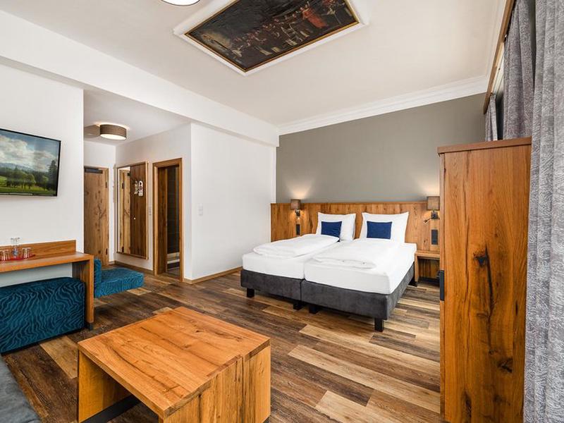 68C8E9615F7ACA6F4E8663398E4E4CAC