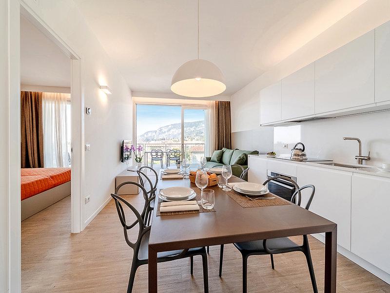 00283671DF2AB04D6E2BA4EA8D1628E6