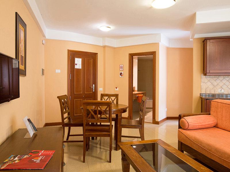 1447999D0EF7BCBD12736E9567711481