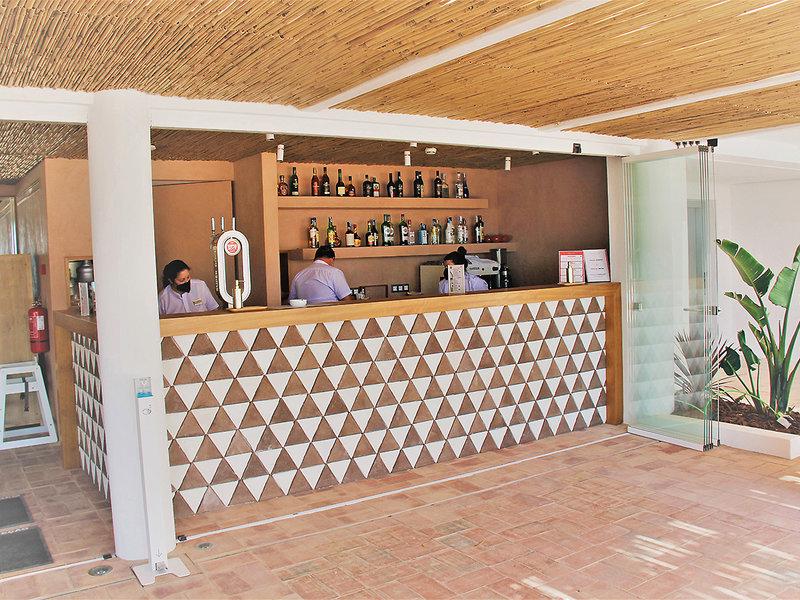 ED3B3320F1F4A20FC3C7E7B1FCE3797D