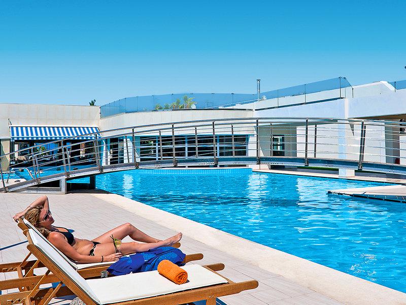 8AF6D4018066388B60CB894F8456D4C2