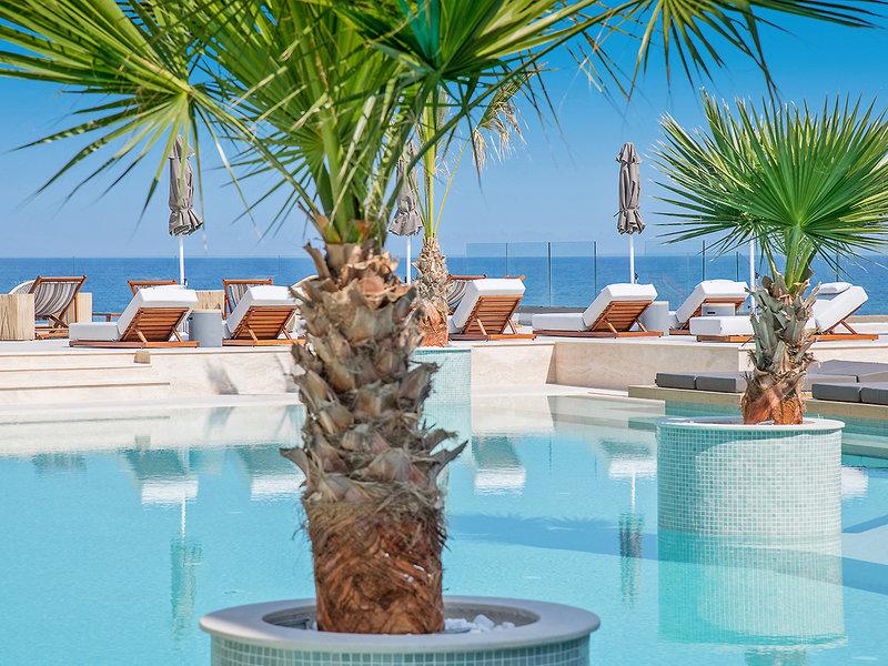 4700DFFF56D38F9C3BA7611EC3F00486