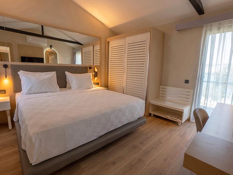 672C7FD285D02F9B18EC824D290E7661