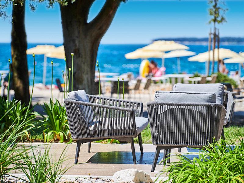 C833C8879947118886A2C0C716DFB213