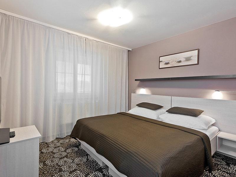 D332B9B9ABA6F3C5E8E417CD7067F688