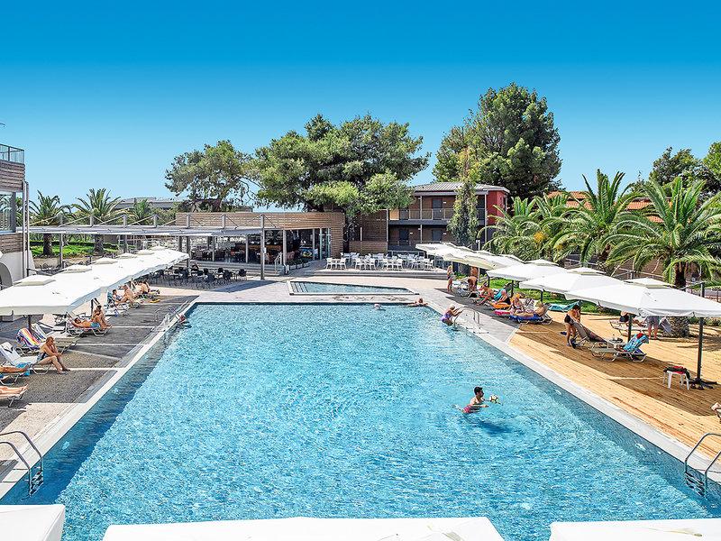 4FFB6C9BBED2BE20A18202173A159416