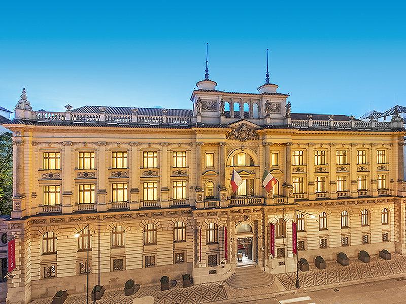 7F7D8318844F2B5A547A65B9F980EAC1