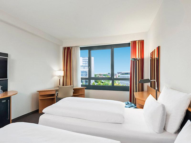 EF28EABBC6F790960FDF16D84DE8D497