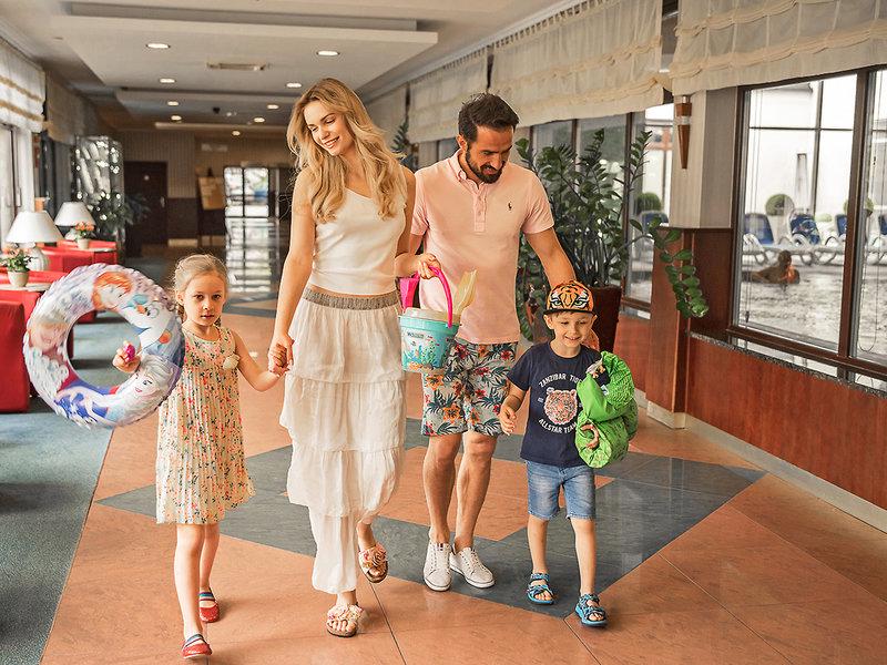 587B2018FE4A3E14C9342BBA69AC2E39