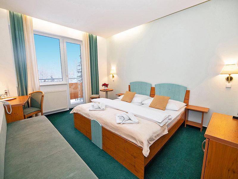 1967A0C9F76F2C503DF7040883039211