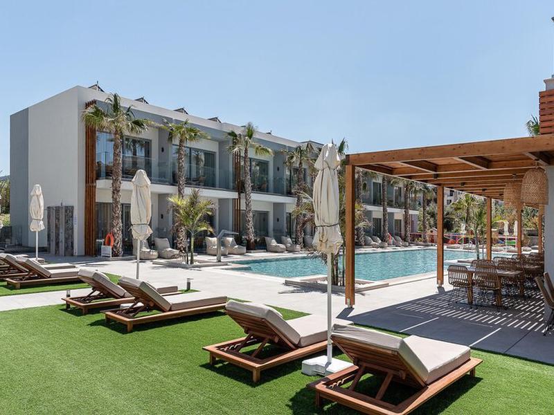 965B6B68D9D6A68A85D3D638B61D044D