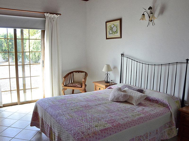 CB9D25234E6D5C16F77907162A5AA141