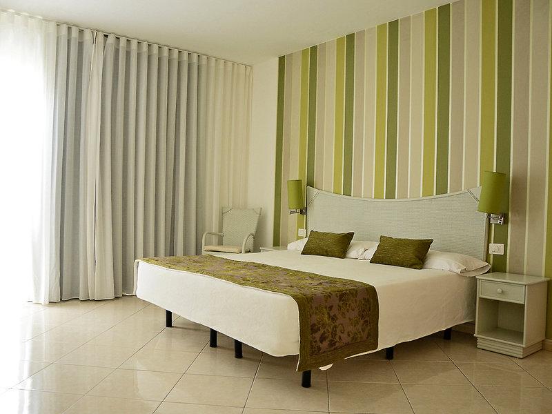 3BA61774601A75F004C56F2E7EECCF4C