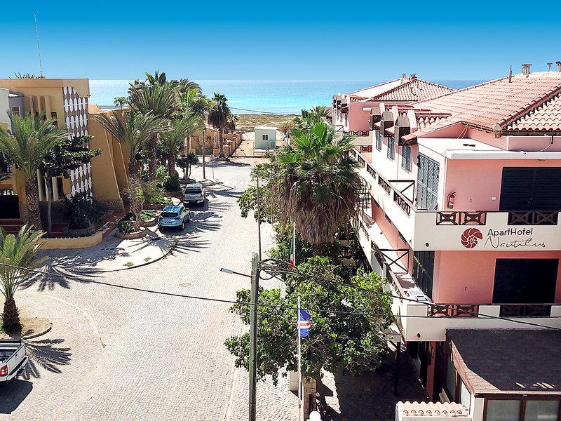 8DE28E2E60B9E96F52C99080F6E79487