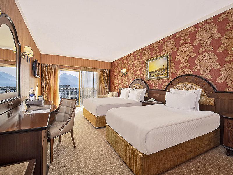 B01CBB0F0AEA24ADD6F5C88866B5AEC2