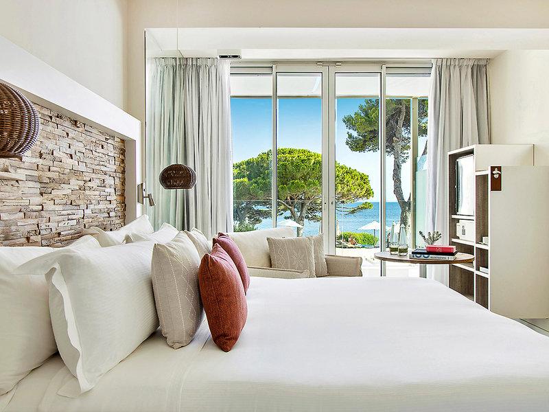 7360391A70592564D6F47CA95611046D