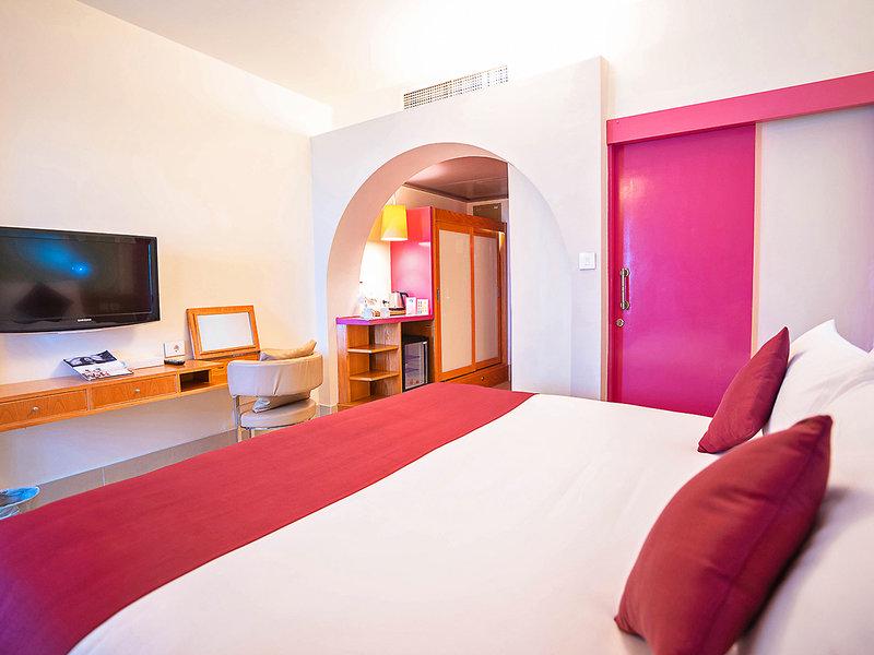 248C66C82592857D5FDD0F6D6CAD705D