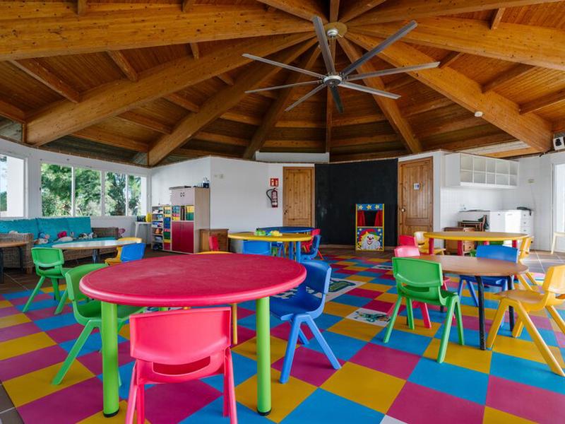 1835F246854D2B07BAA19CA67D4C11B0