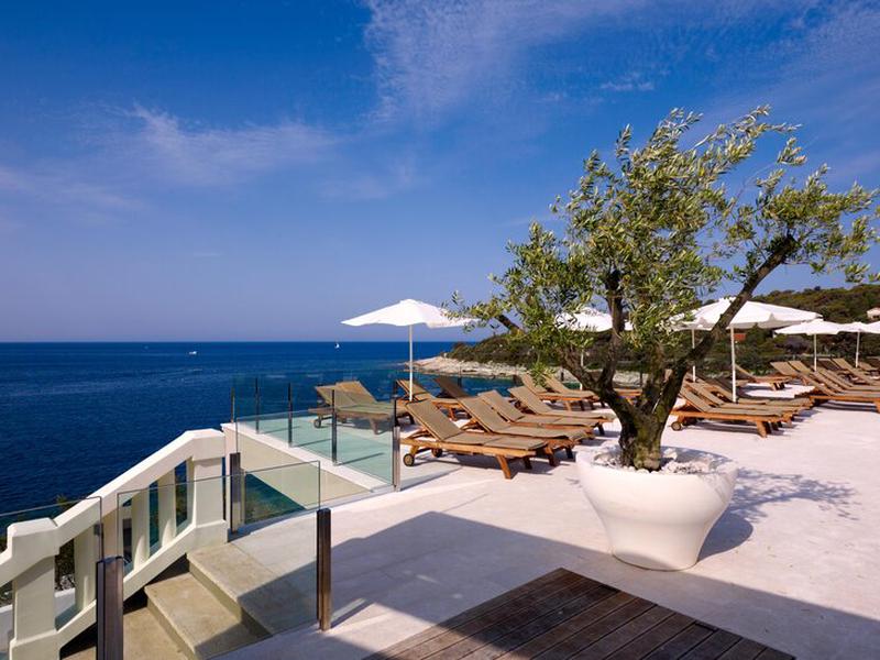 2F3DF7DCC17A220AD9453E4DA8790609