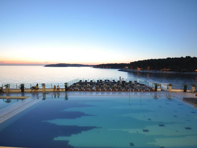 9A089AF58C4D76F976514EF06CEEFBEB